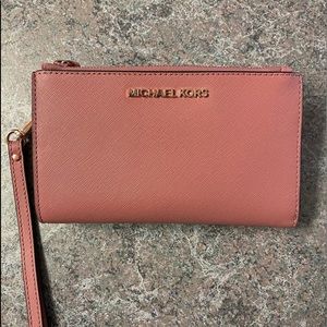 Michael Kors Smartphone Wallet